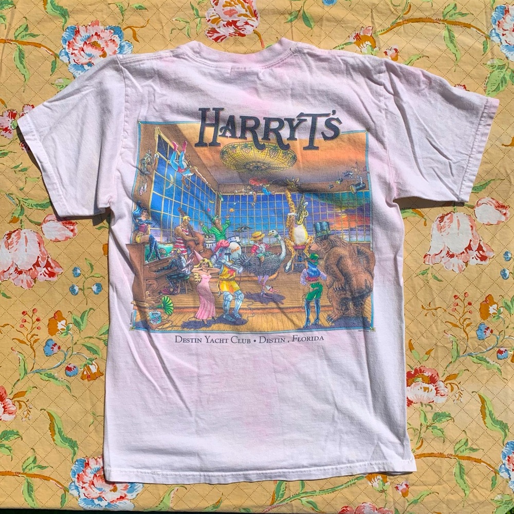 Harry T’s Boathouse Yacht Club Destin Florida Vintage Animal Ball Graphic Tee 🦒